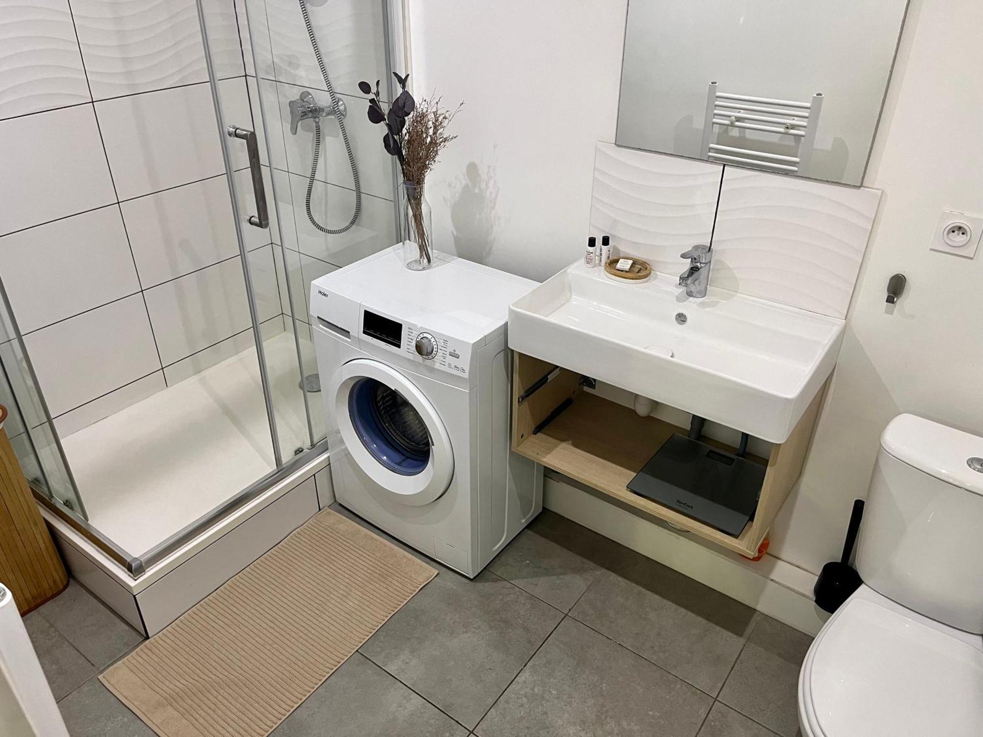 Suite Danbury Lyon Extérieur photo