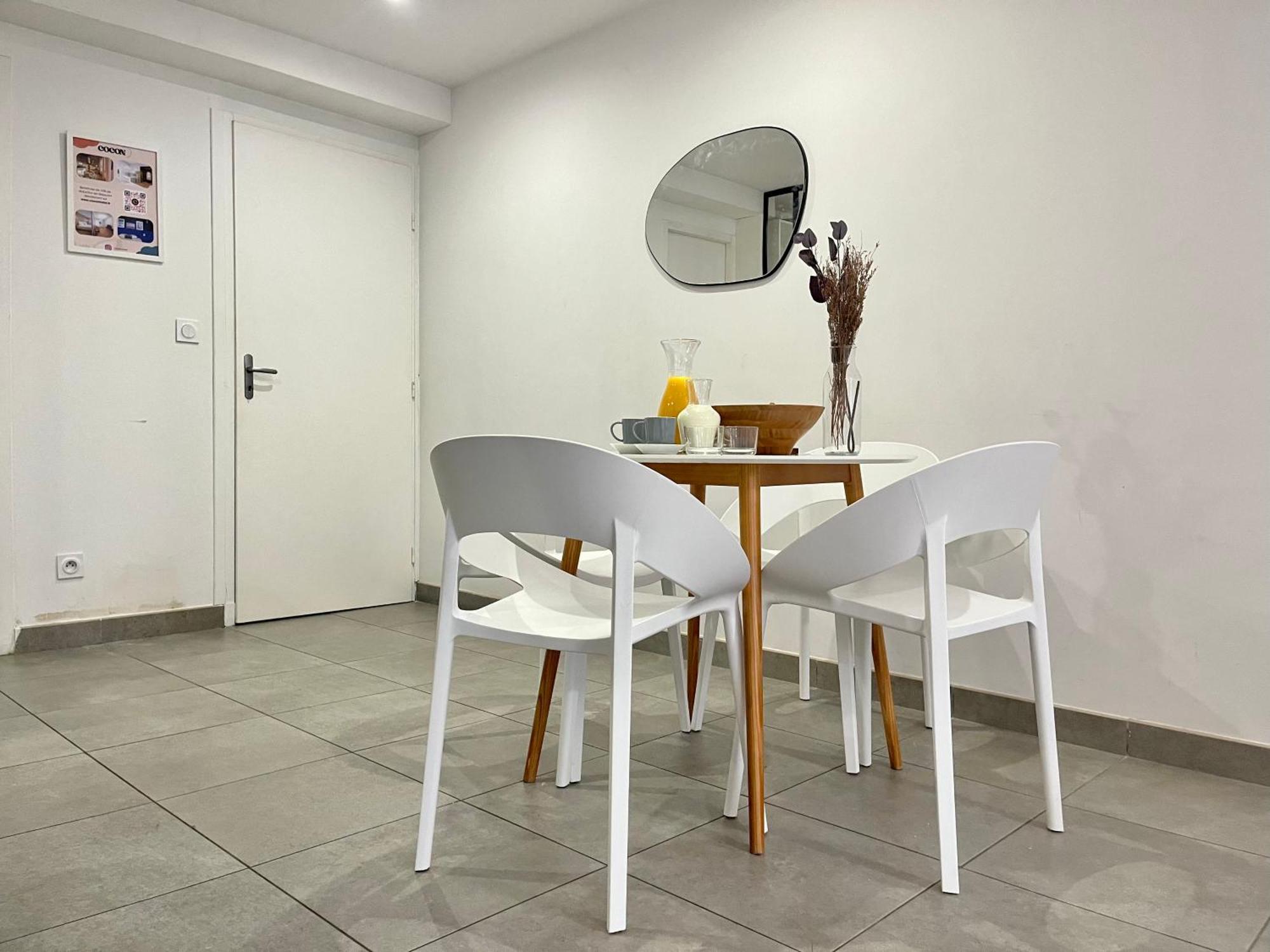 Suite Danbury Lyon Extérieur photo